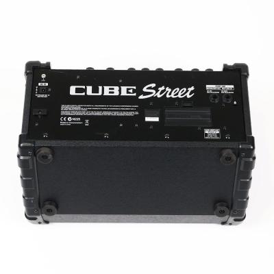 【中古】 ギターアンプ ローランド ROLAND CUBE Street BK 乾電池駆動パフォーマンス用ステレオアンプ ギターアンプ 背面、底面