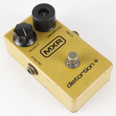 【中古】 MXR DISTORTION+ Block Logo 1981年製 ギターエフェクター 本体画像 斜め 2