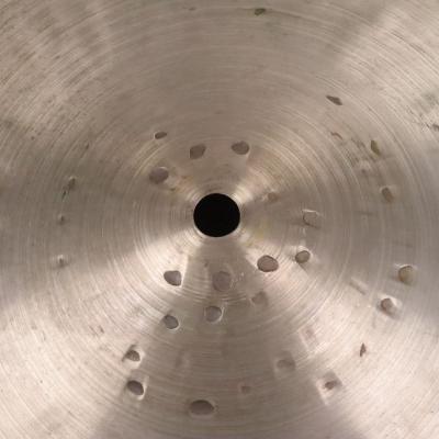 【中古】 ライドシンバル ジルジャン ZILDJIAN K CONSTANTINOPLE MEDIUM RIDE 20インチ 穴の歪み