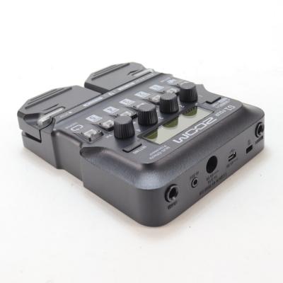 【中古】 ズーム ZOOM G1 FOUR ギターマルチエフェクター リア斜めアングル画像