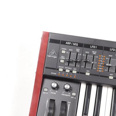 【中古】 BEHRINGER DEEPMIND 12 ポリフォニックシンセサイザー 傷