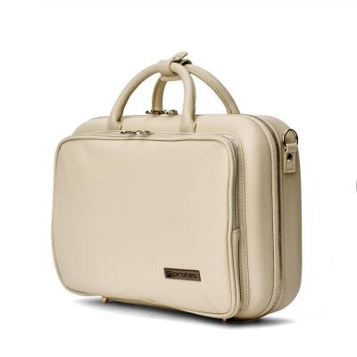 PROTEC プロテック RU307 Ivory Rumi PRO PAC クラリネット用ケース 右斜めアングル画像