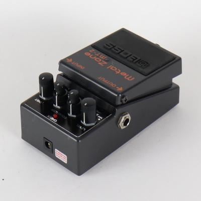 【中古】メタルゾーン エフェクター BOSS MT-2 Metal Zone ボス ギターエフェクター 全体
