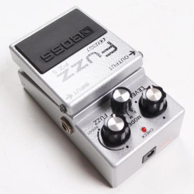 【中古】 ファズ エフェクター BOSS FZ-5 Fuzz ボス ギターエフェクター 本体画像 斜め