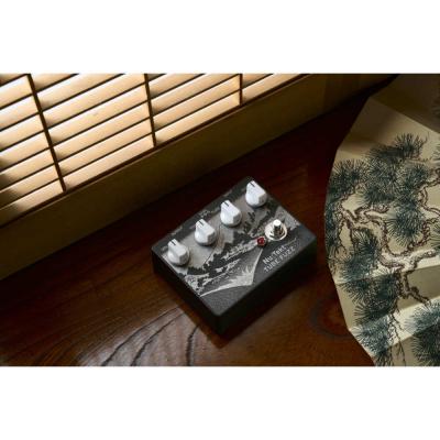 Nu:Tekt by KORG FZ-S Tube Fuzz Nutube真空管を使用したファズ ライフスタイル画像