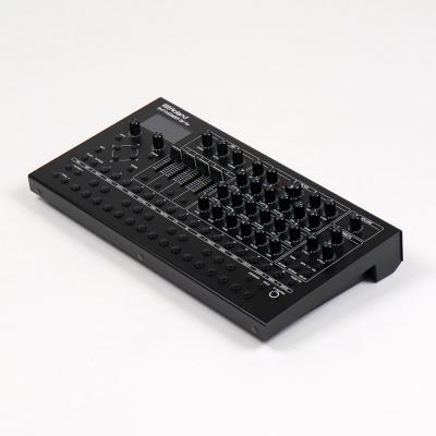 【中古】 ローランド ROLAND SH-4D シンセサイザー音源 デスクトップシンセサイザー 全体