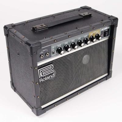 【中古】 ROLAND JC-22 Jazz Chorus Guitar Amplifier ジャズコーラス ギターアンプ 本体画像 斜め