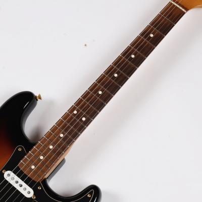 【中古】 エレキギター Fender Stevie Ray Vaughan Stratocaster Pau Ferro Fingerboard 3-Color Sunburst 2006年製 フェンダー スティーヴィー・レイヴォーン ストラトキャスター パーフェロー指板 指板