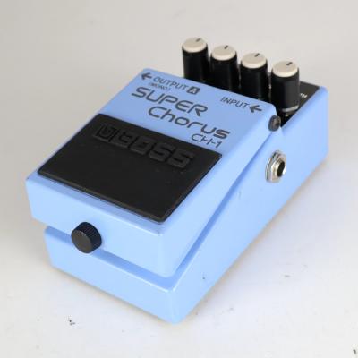 【中古】スーパーコーラス エフェクター BOSS CH-1 Super Chorus ギターエフェクター コーラス 斜めアングル画像