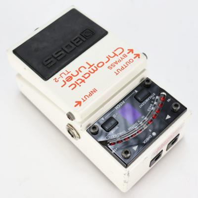 【中古】 クロマチックチューナー エフェクター BOSS TU-2 Chromatic Tuner ペダルチューナー 本体画像 斜め