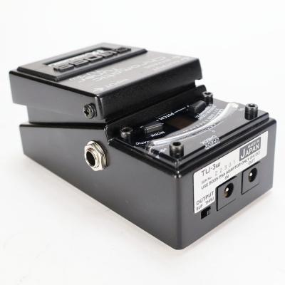【中古】 BOSS TU-3W Chromatic Tuner WAZA CRAFTシリーズ ギターチューナー 本体画像 斜め