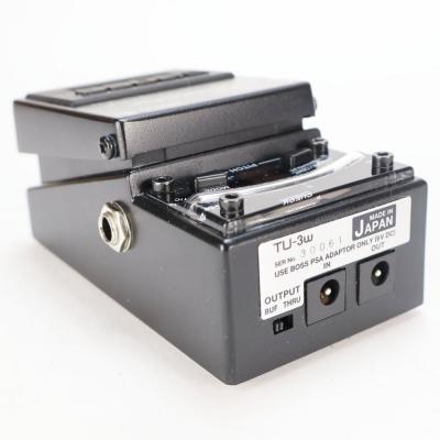 【中古】 BOSS TU-3W Chromatic Tuner WAZA CRAFTシリーズ ギターチューナー 本体画像 斜め