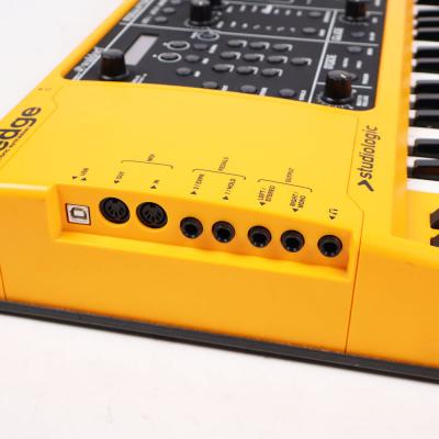 【中古】 シンセサイザー STUDIOLOGIC スタジオロジック sledge 1.4 インサート