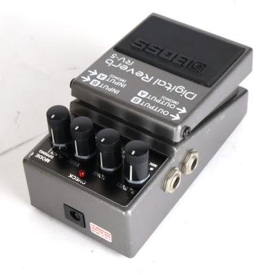 【中古】デジタルリバーブ エフェクター BOSS RV-5 Digital Reverb ボス リヴァーブ エフェクター リア斜めアングル画像