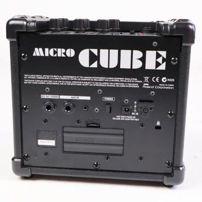 【中古】 ギターアンプ Roland ローランド MICRO CUBE BLACK コンボアンプ 本体画像 裏