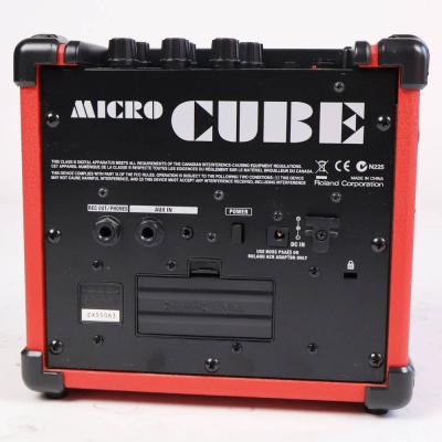 【中古】 ギターアンプ ローランド ROLAND MICRO CUBE RED マイクロキューブ 赤 小型ギターアンプ コンボ 本体画像 裏