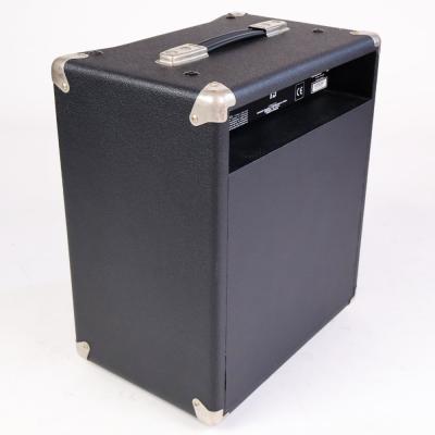 【中古】 Fender Rumble 15 Combo ベースアンプ 小型ベースアンプ 本体画像 斜め
