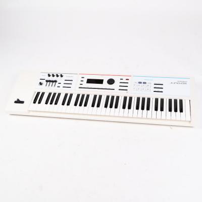 【中古】 シンセサイザー ROLAND ローランド JUNO-DS61 W 61鍵 本体画像 斜め