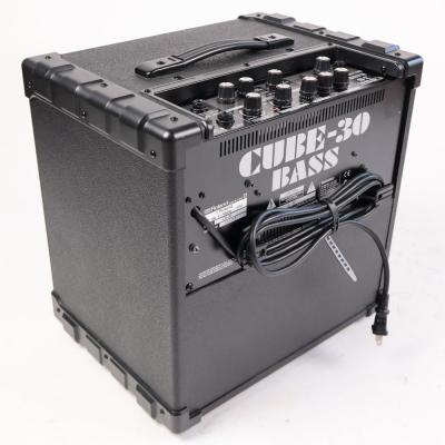 【中古】 ローランド ベースアンプ ROLAND CUBE-30 BASS CB-30 コンボアンプ 本体画像 斜め