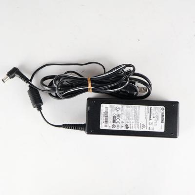 【中古】 コンパクトギターアンプ YAMAHA THR10 小型アンプ 電源