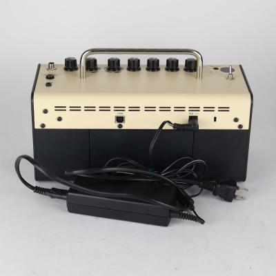 【中古】ヤマハ YAMAHA THR5 コンパクトギターアンプ 小型アンプ 背面