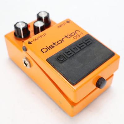 【中古】ディストーション エフェクター BOSS DS-1 Distortion ギターエフェクター 本体画像 斜め 2