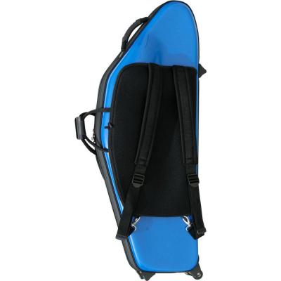 リュックストラップは背面ポケットに収納。