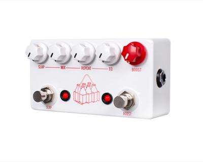 フットスイッチは基本的な2in1アレンジメントで、2つのエフェクトを同時、もしくは別々にON/OFFを切り替えられます。