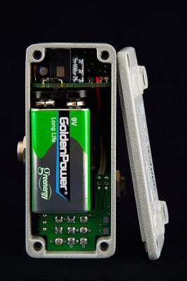 9Vバッテリーを内蔵する事が可能