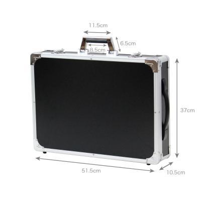 安定感のある作りとシンプルなデザイン