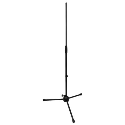 YAMAHA MS101-4 パワードモニタースピーカー 1本 ダイナミックマイク(YAMAHA DM-305)・スタンド付きセット マイクスタンドストレート状態