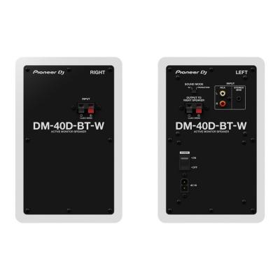 Pioneer DJ PLX-500-W White ターンテーブル リスニングセット Pioneer DJ DM-40D-BT-W アイソレーションパッド付きセット Pioneer DJ DM-40D-BT-W White Bluetooth搭載 パワードモニタースピーカー 1ペア（2台） 白 ホワイトの背面画像