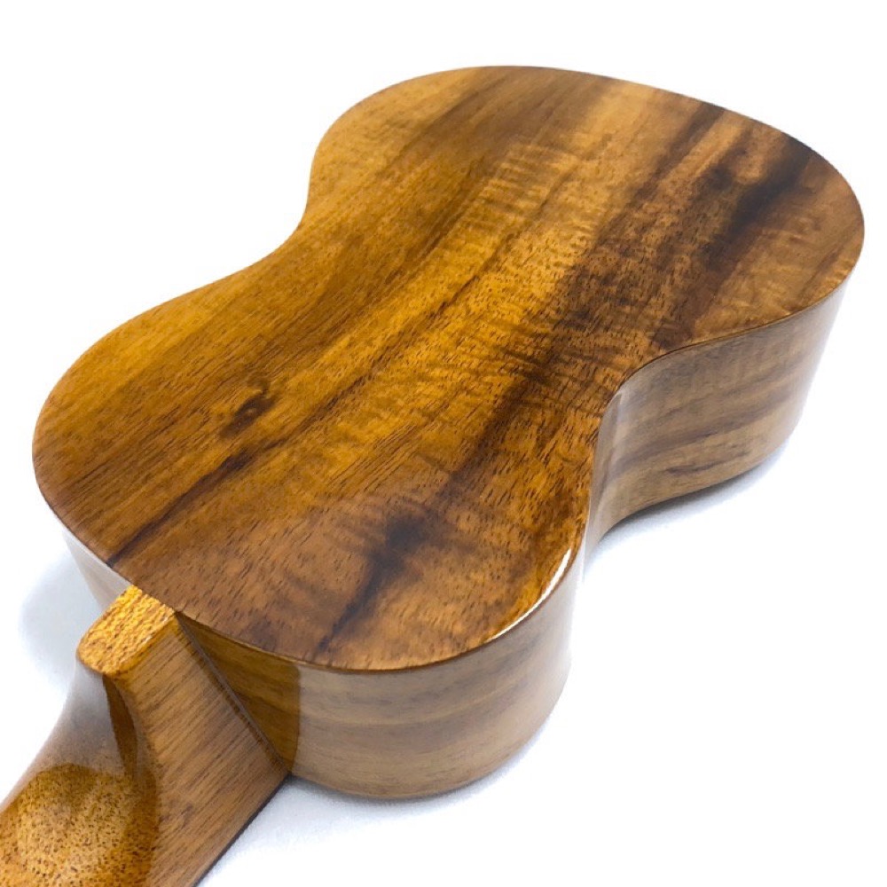 Famous FS-8LN ソプラノウクレレ ボディ