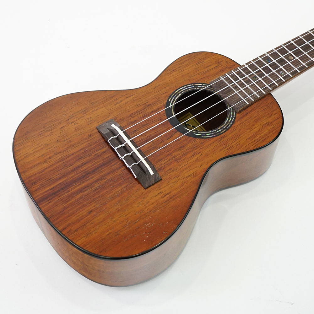 KUMU UKULELE CM54A コンサートウクレレ ボディトップ画像