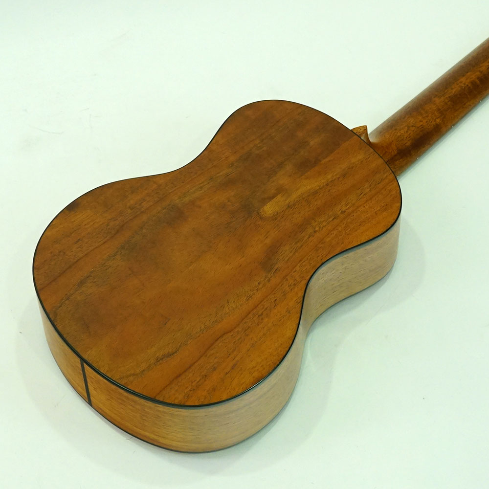 KUMU UKULELE TM74A テナーウクレレ ボディバック画像