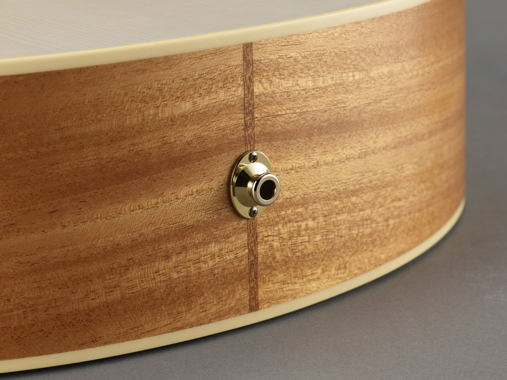 YAMAHA STORIA I エレクトリックアコースティックギター