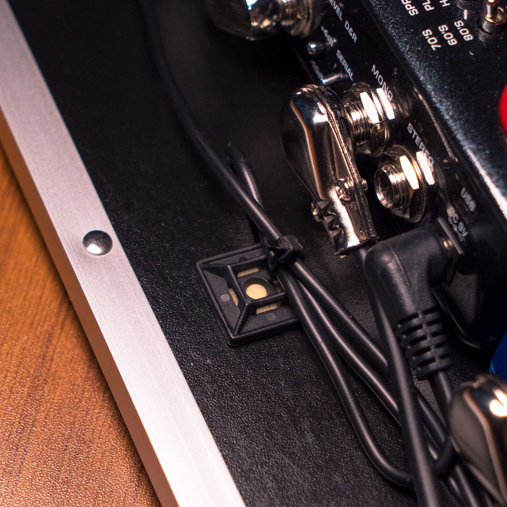 IVU Creator POK-01 ペダルボード オーガナイザーキット ケーブルタイ使用例画像