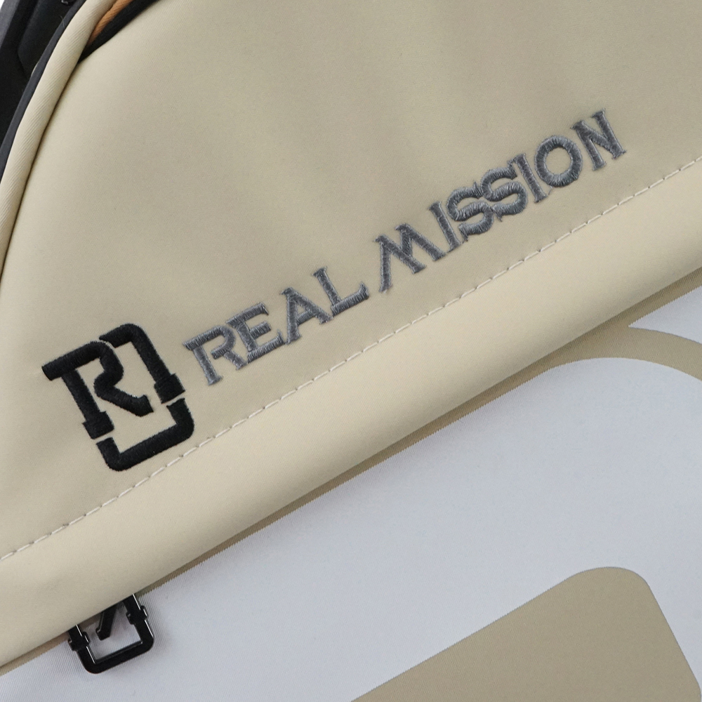 REAL MISSION(リアルミッション) Venus02-B Cream 防水 エレキベースケース・ギグケース 生地表面の質感・刺繍ロゴ