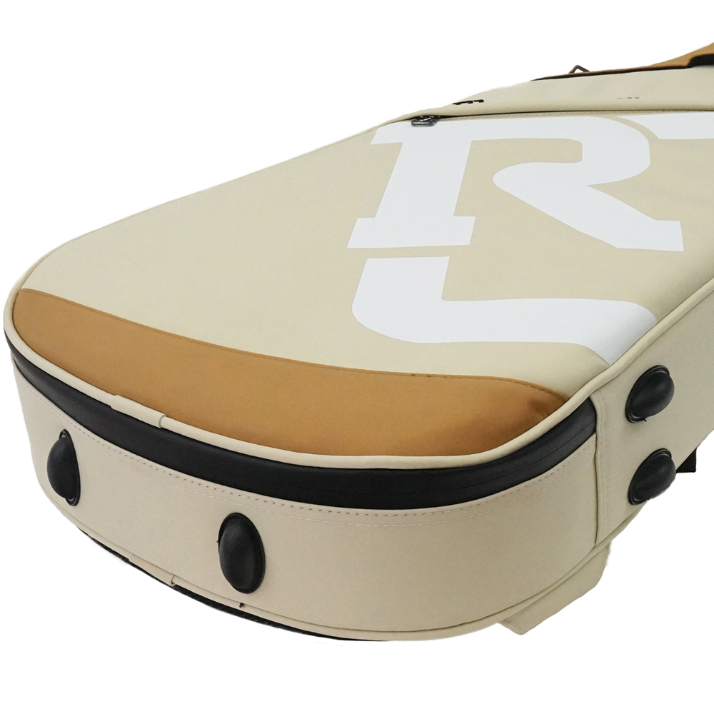REAL MISSION(リアルミッション) Venus02-B Cream 防水 エレキベースケース・ギグケース 底面には衝撃を吸収するラバーパッドを装備