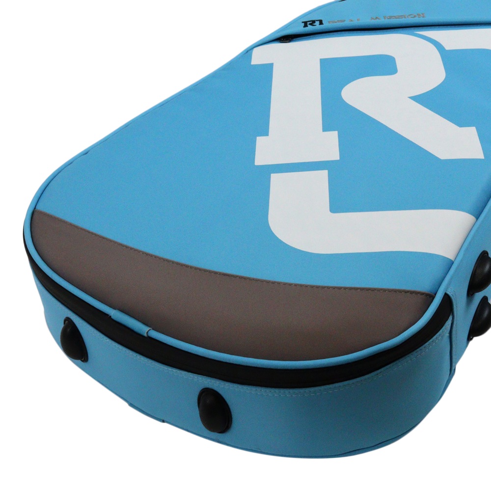 REAL MISSION Venus 05-B Light blue 防水 エレキベースケース アップ画像