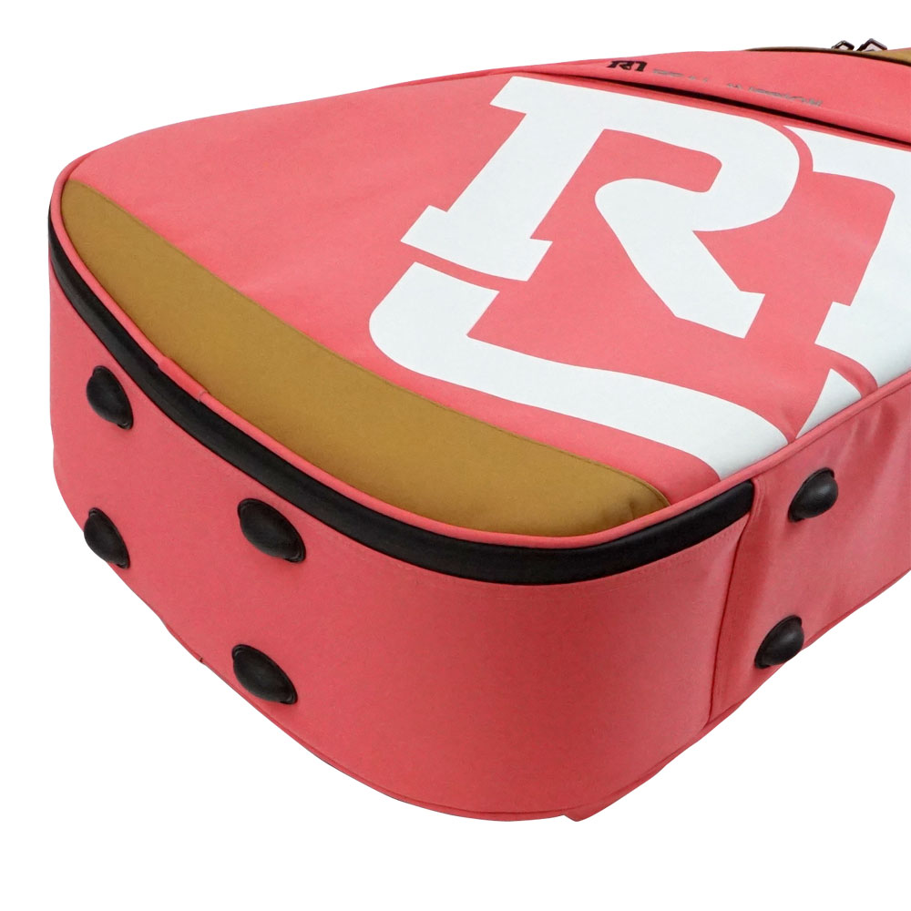 REAL MISSION（リアルミッション） Venus06-D Pink 防水 アコースティックギターケース・ギグケース・アコギケース 底面には衝撃を吸収するラバーパッドを装備