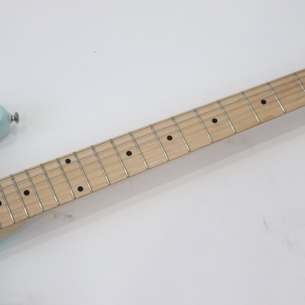 Sterling By Musicman SUB CUTLASS SSS DAPHNE BLUE S.U.B.SERIES エレキギター 指板画像