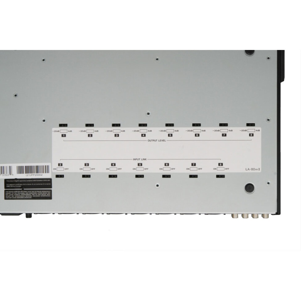 TASCAM（タスカム） LA-80MKII アンバランス バランス ラインコンバーター 底面にはバランス規定出力レベル（4dBu/-20dBu）切り換えスイッチを装備