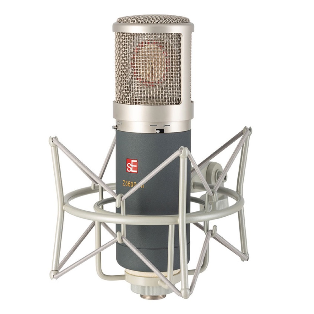 sE ELECTRONICS Z5600a II チューブコンデンサーマイク コンデンサーマイク ショックマウントを使用したときの画像