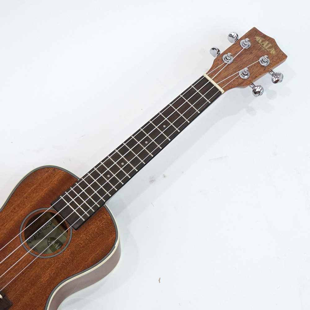 KALA KACG-WBAG20_06 コンサートウクレレ ケース付き グロスフィニッシュ 指板画像