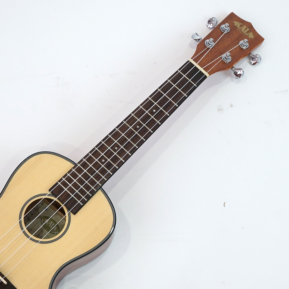 KALA KASCG-WBAG20_06 コンサートウクレレ スプルース単板トップ ソフトケース付き グロスフィニッシュ 指板画像