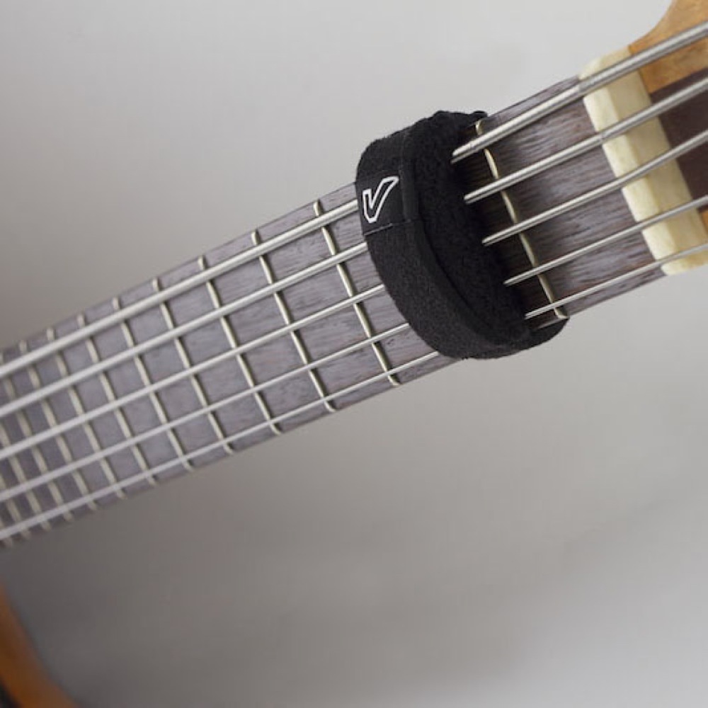 Gruv Gear FW-1PK-XL FretWraps Black 1-Pack エクストララージ 8弦〜12弦エレキギター用 フレットラップ 使用イメージの画像