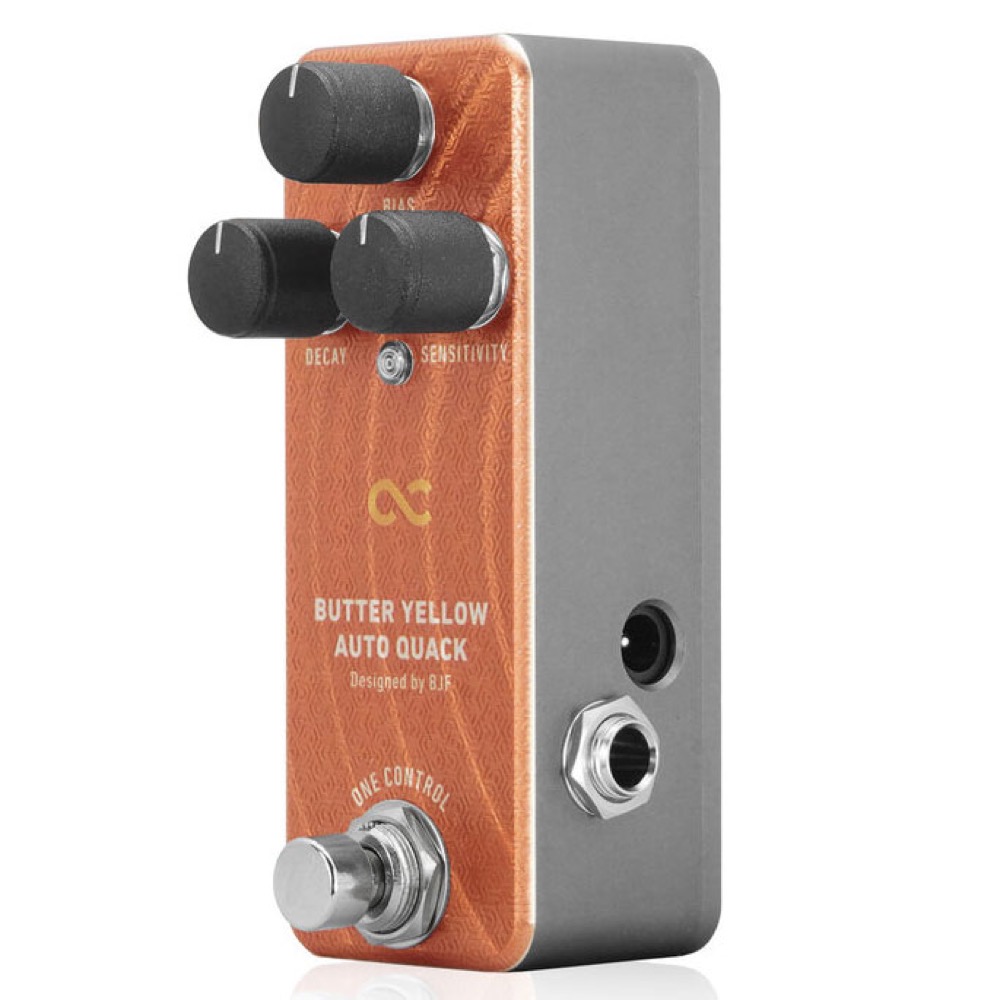 One Control BUTTER YELLOW AUTO QUACK オートワウ フィルター エフェクター ワンコントロール 斜めからのアングル 入出力部端子の画像