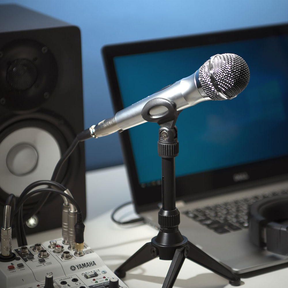 YAMAHA DM-305 ON/OFFスイッチ付き ダイナミックマイク 5mマイクケーブル付き 使用イメージ