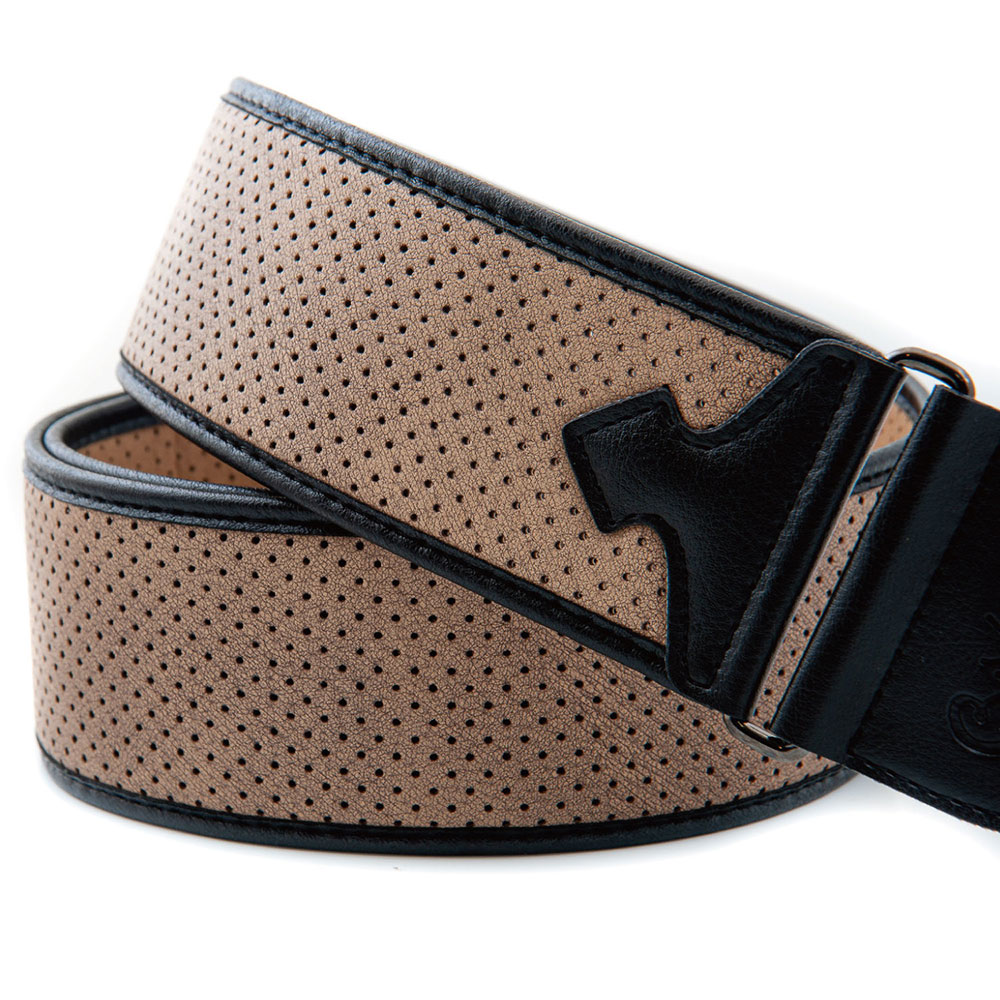 RightOn! STRAPS MONTE-CARLO Beige ギター・ベース用ストラップ ライトンオン 巻いた画像